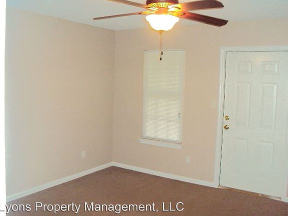 4th image of 1423 E Moore St APT B