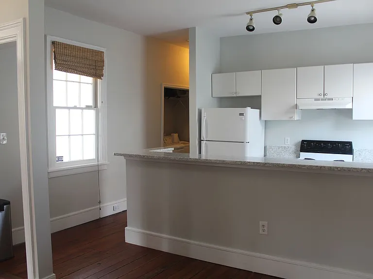 20 Morris St #A — Photo 9