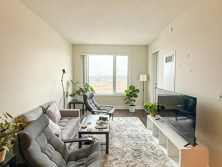 325 S Park Rd #1009 — Photo 9