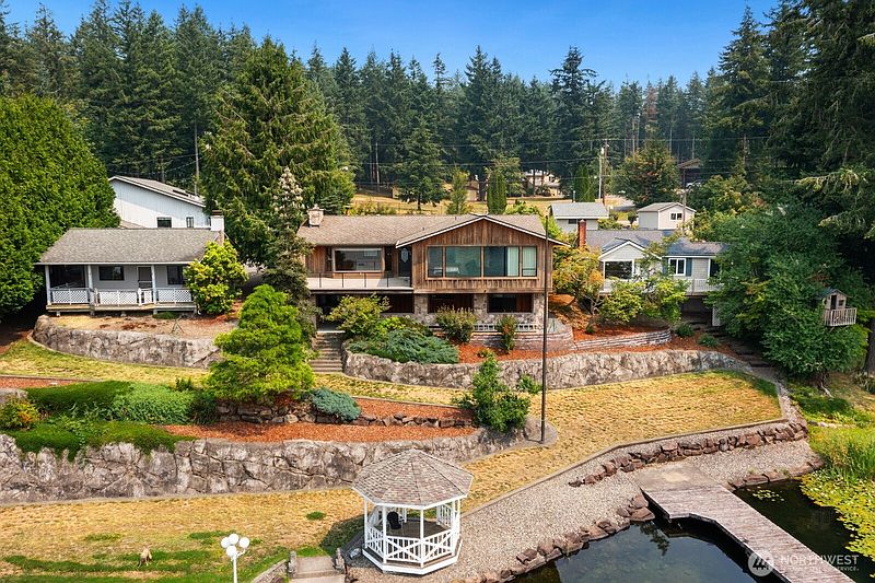 3rd image of 30601 SE Lake Retreat North Drive