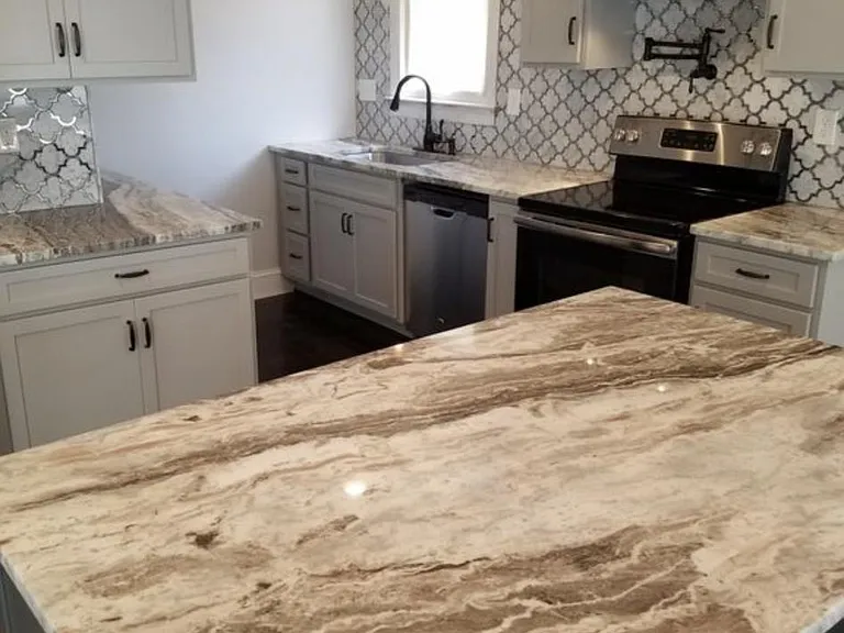 102 Odessa St — Photo 11