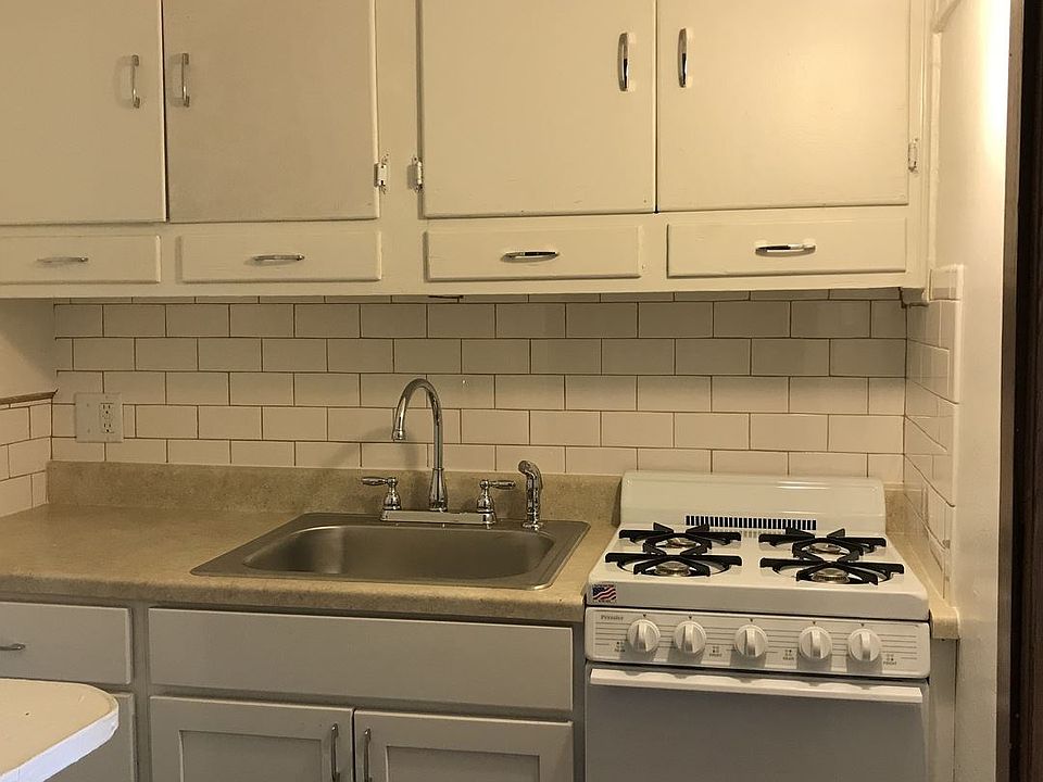 1st image of 4066 Lindell Blvd APT 109