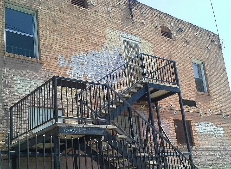 Building Photo 3