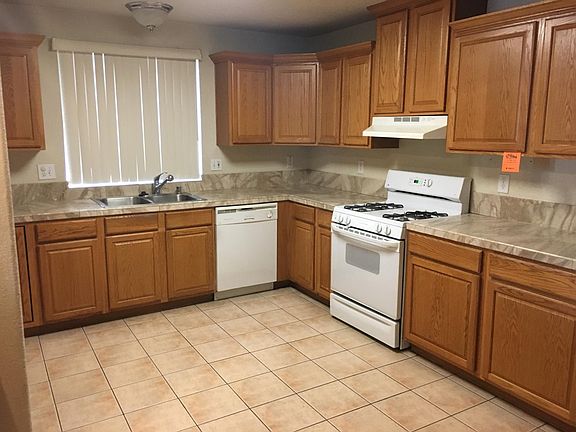 2nd image of 3429 Cypress St