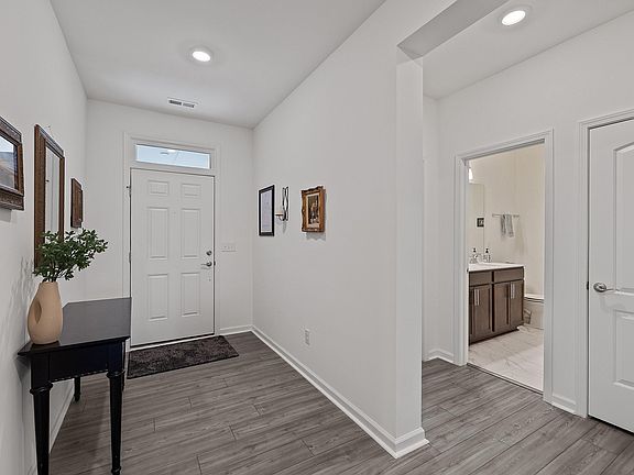 4th image of 3314 Brevet St