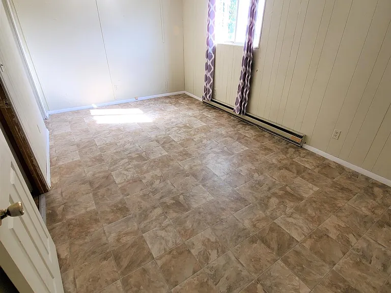 1030 Thornton Ave — Photo 54