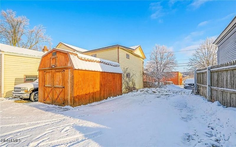 3rd image of 124 Prospect Street