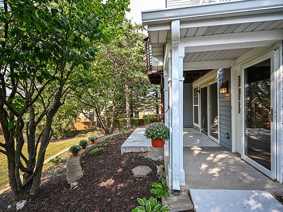 2nd image of 1151 Bristol Ct