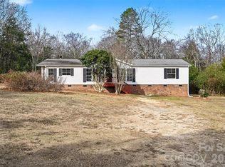 137 Cedar Grove Rd, Clover, SC 29710