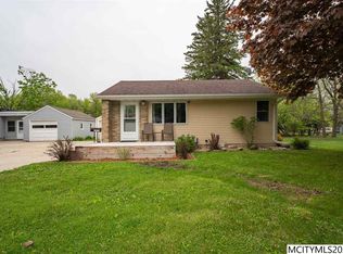 1717 S Carolina Ave, Mason City, IA 50401