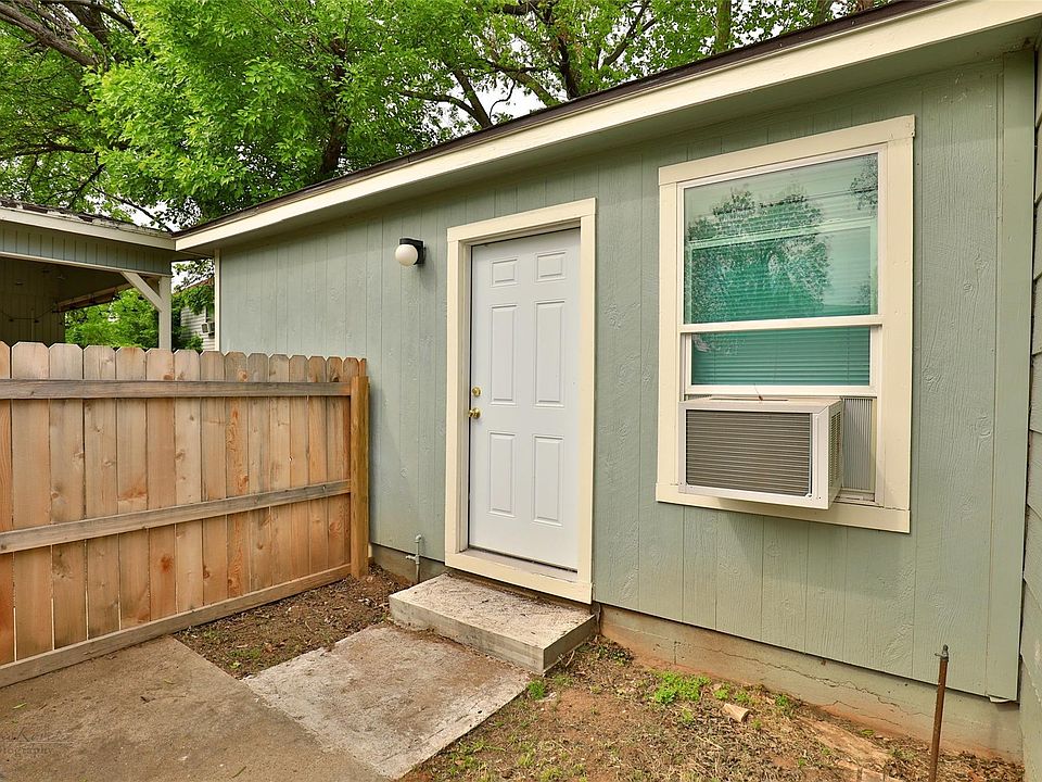 1st image of 218 College Dr #B