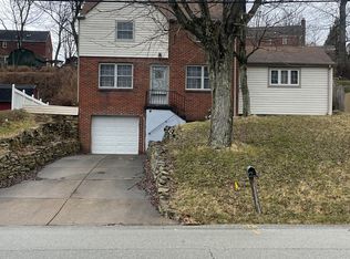 6927 Hilldale Dr, Pittsburgh, PA 15236