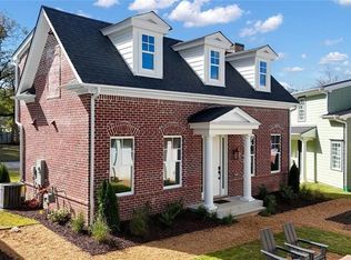 124 Morgan St, Senoia, GA 30276