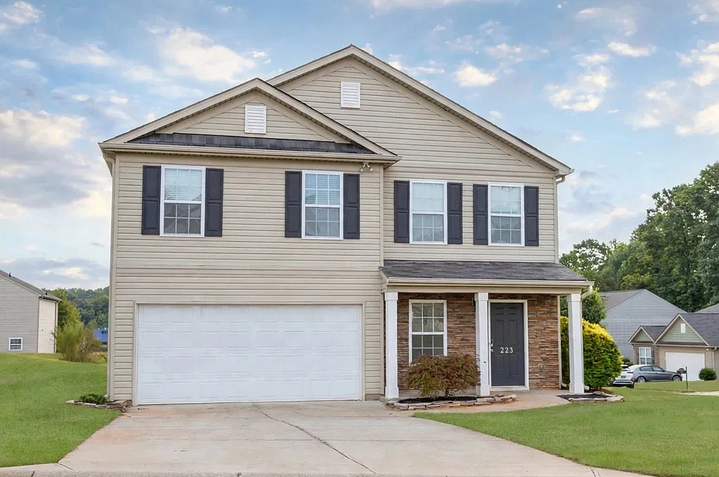 Property main image