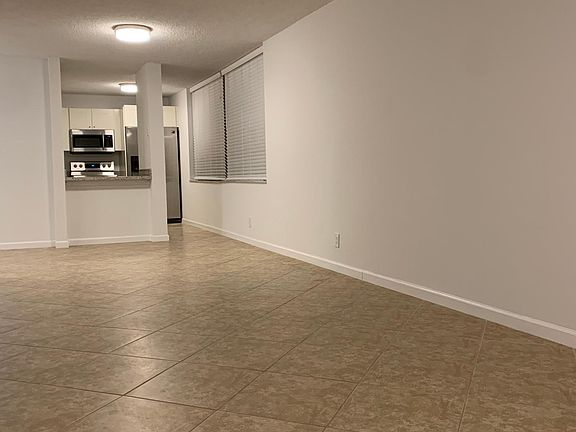 4th image of 9440 Live Oak Pl APT 104