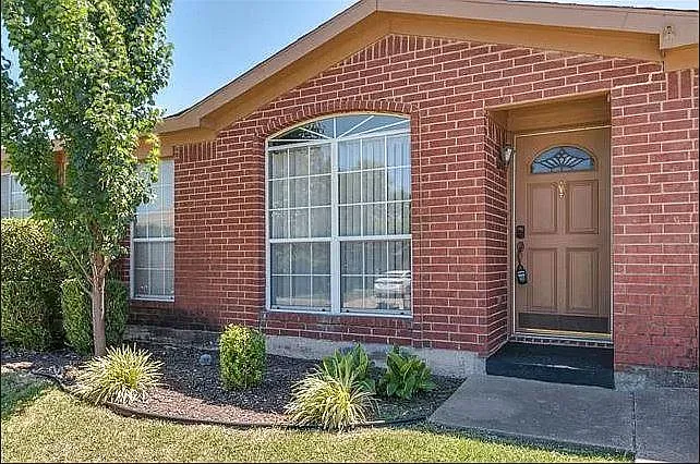 2 bed, 1139 sqft, $1,895 — Photo 4