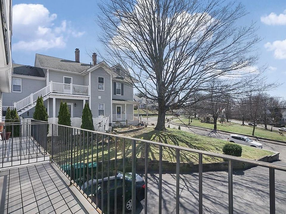2nd image of 176 3rd St #2