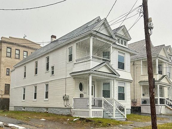 4th image of 421 Summit Avenue