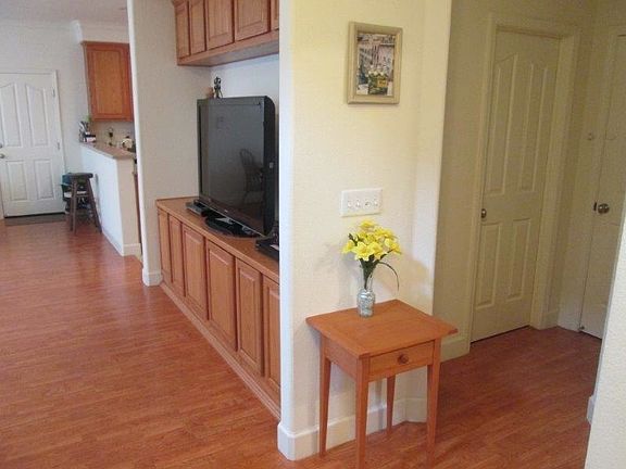 2nd image of 3348 Paumanok Way