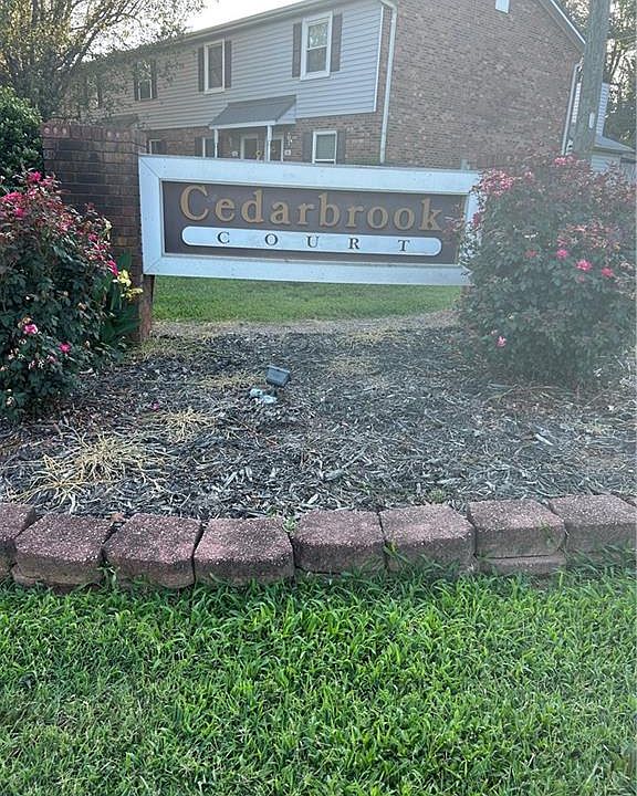 1st image of 620 Cedarbrook Ct