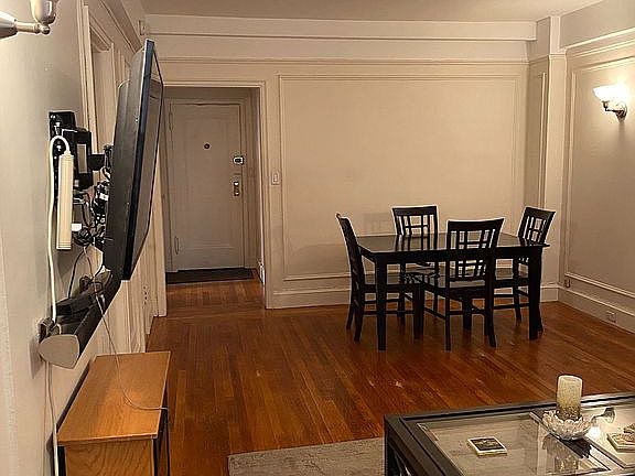 5th image of 16 Park Ave #10C
