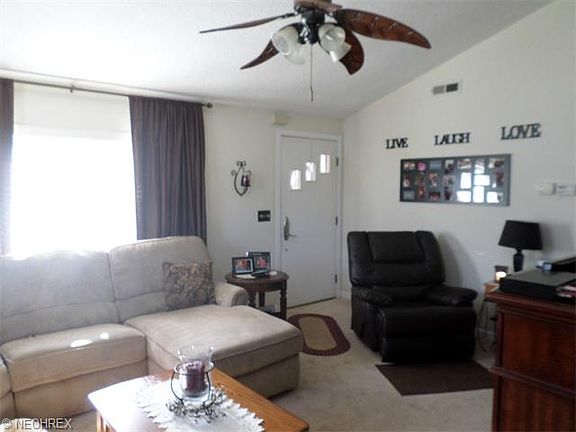 4th image of 380 Cove Beach Ave