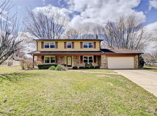 914 Sidewinder Ct, Greenwood, IN 46142