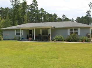 141 Gail St, Baxley, GA 31513