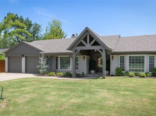 6400 Avalon Ln, Nichols Hills, OK 73116