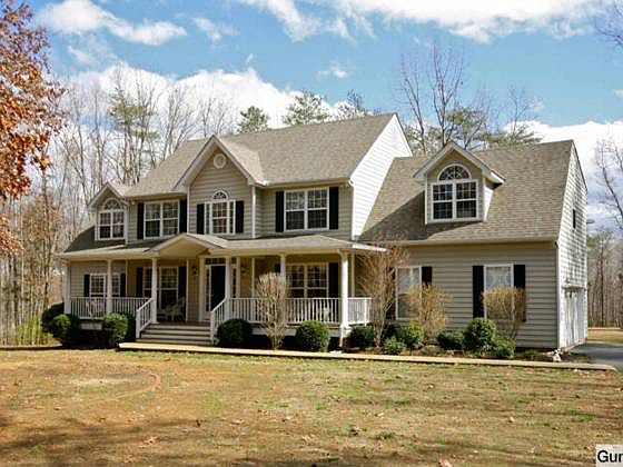1st image of 163 Fox Hollow Ln
