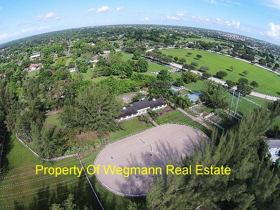 3rd image of 15721 SW 51st Mnr