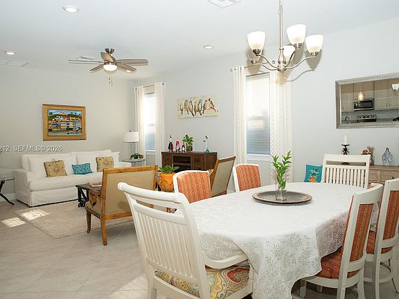 4th image of 3290 Baravaldo Cir