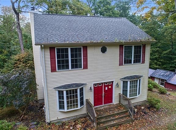 3rd image of 14 Boutonville Rd