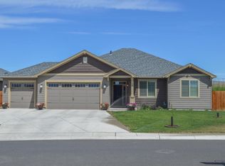 901 Magnum Ave, Moxee, WA 98936