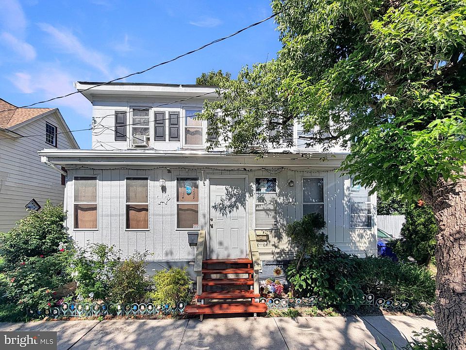 1st image of 11 Mulford Ave #13