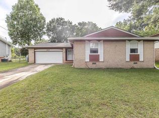 207 Sunnydale Dr, Warner Robins, GA