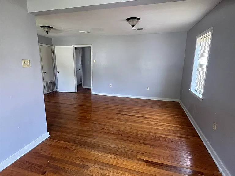 1538 Fig St — Photo 7