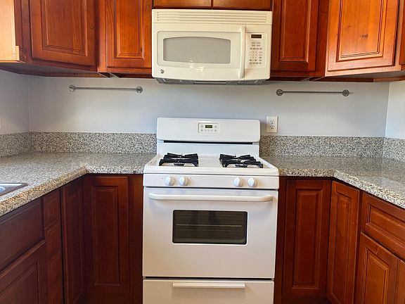 5th image of 155 Park Ave APT 4