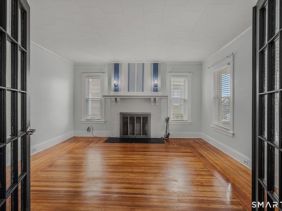 2nd image of 891 Bank Street