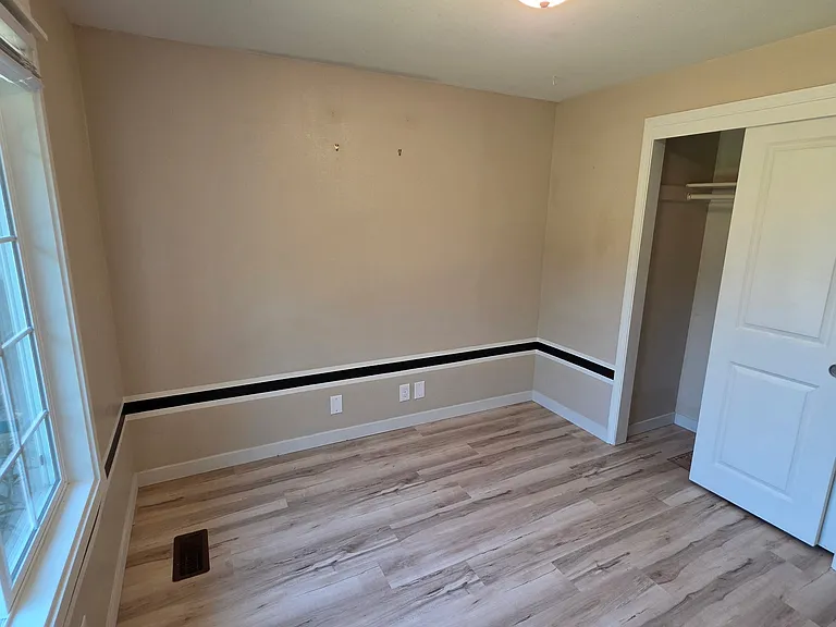4792 Wren Ct NE — Photo 10