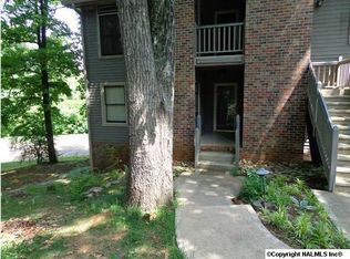 2106 Greenwood Pl SW, Huntsville, AL 35802