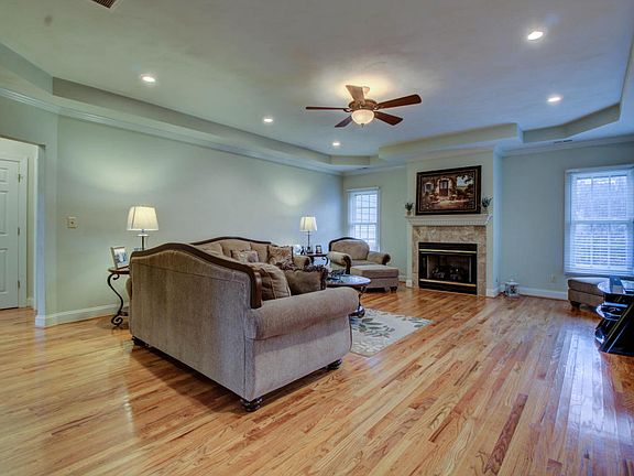 5th image of 1711 Walden Cir