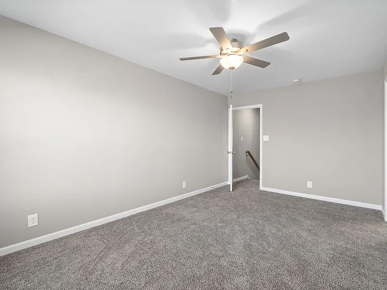 955 Big Sky Dr #H — Photo 16
