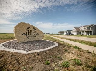 1806 Littlefield Ln, Mahomet, IL 61853