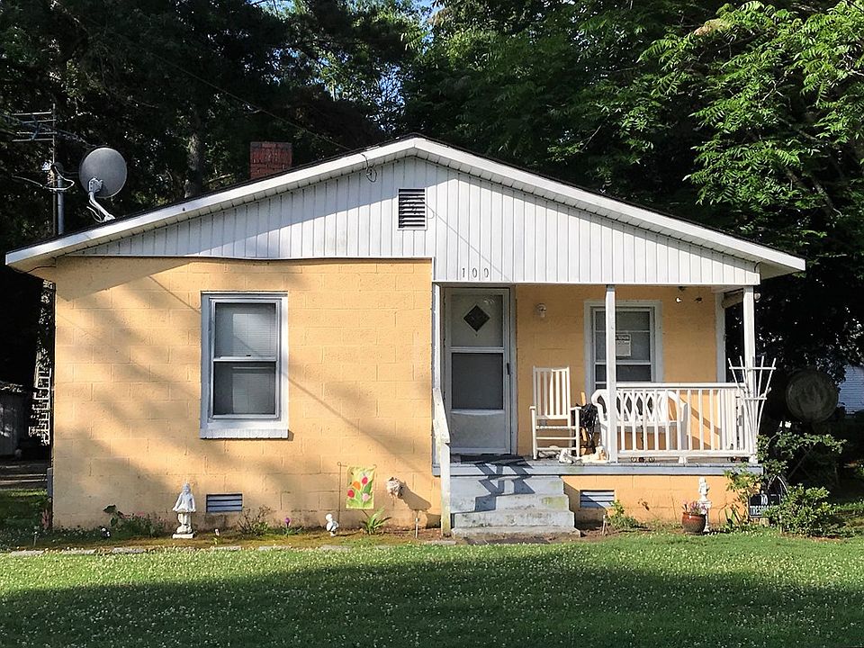 2nd image of 300&302 Goldsboro St
