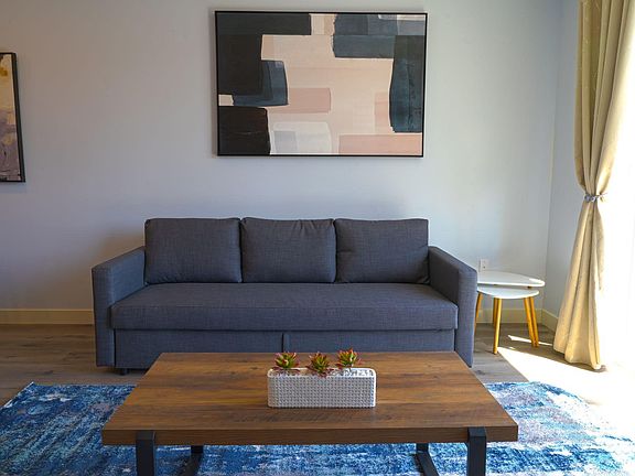 4th image of 10737 Hortense St #301