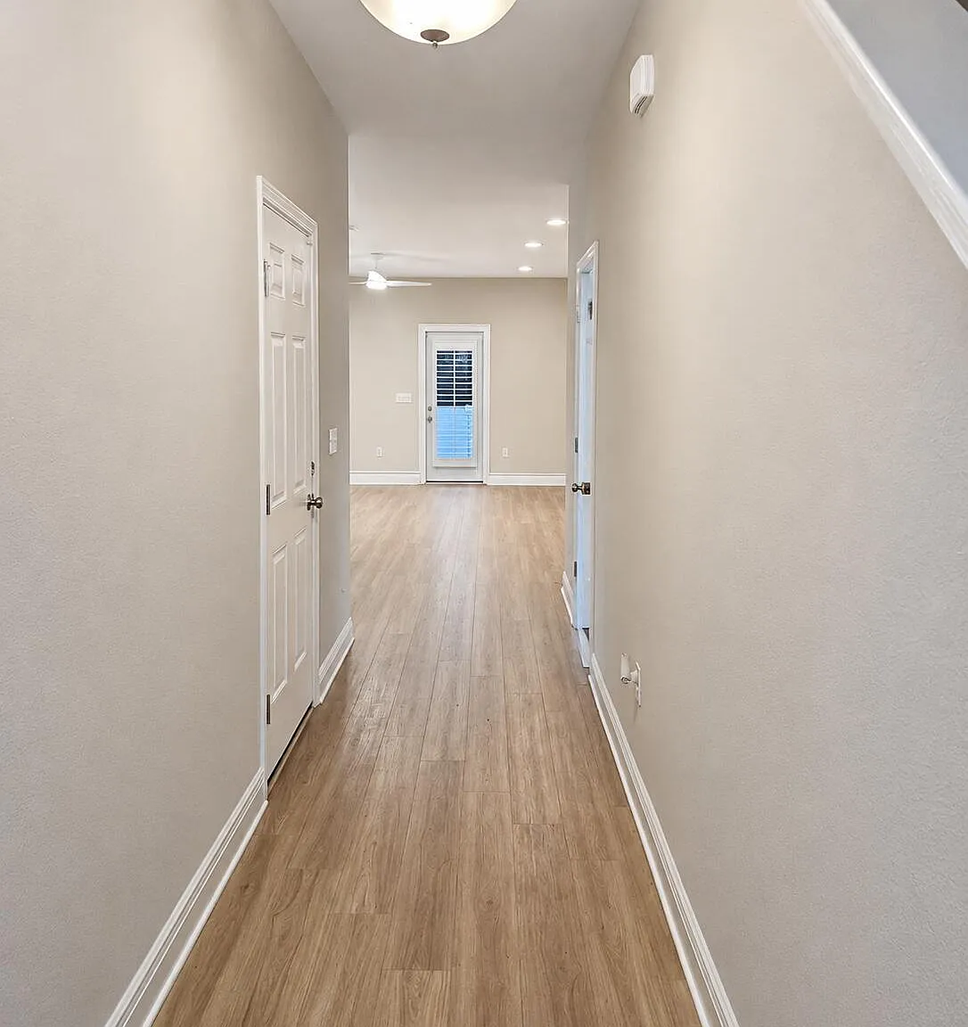 3 bed, 2.5 bath, 1519 sqft, $1,775 — Photo 2