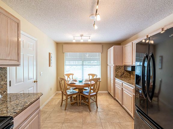 5th image of 1301 Pedro Ct