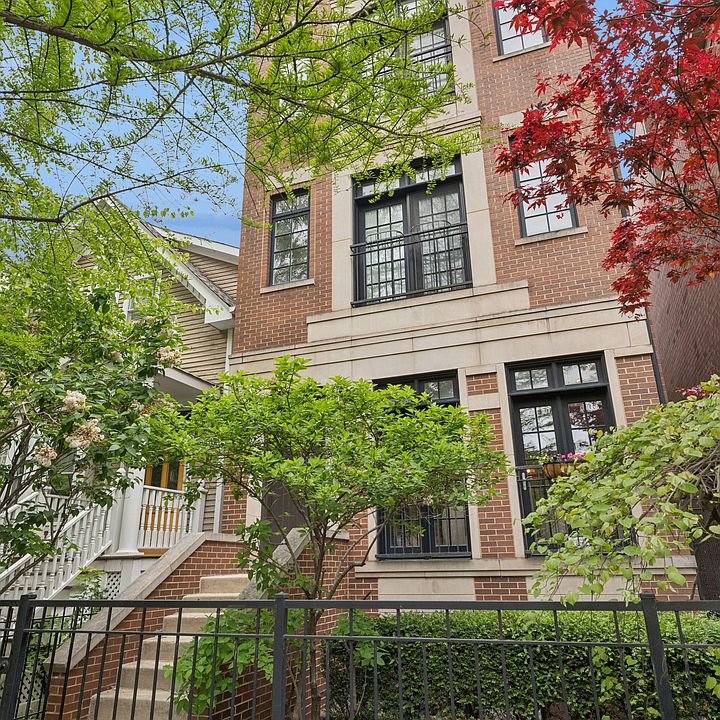 1st image of 2723 N Dayton St #1