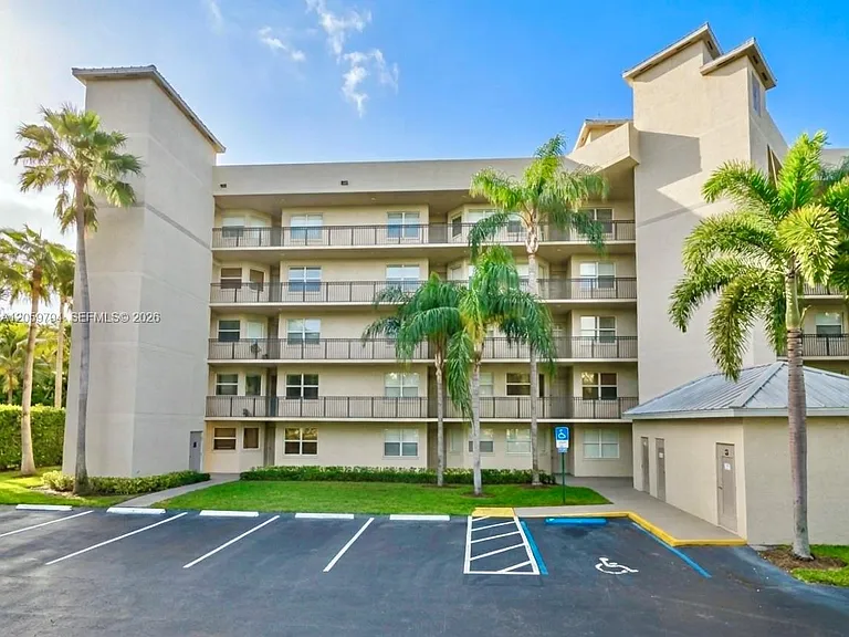 26 Royal Palm Way #201 — Photo 35